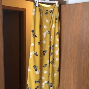 NWT yellow pants